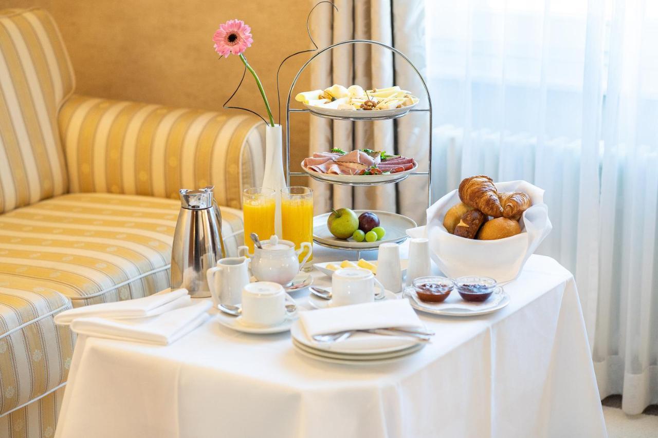 Seetelhotel Ahlbecker Hof Heringsdorf Zewnętrze zdjęcie Room service