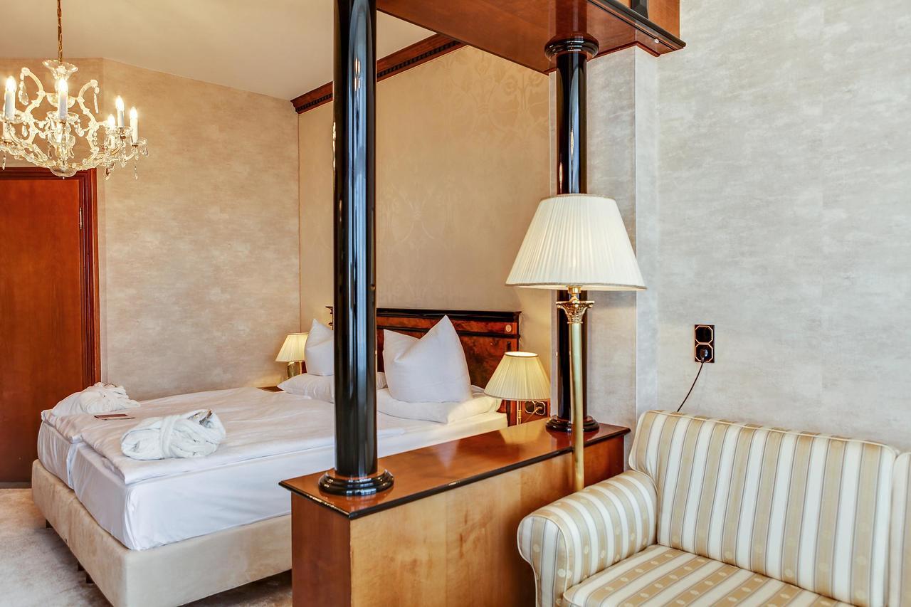 Seetelhotel Ahlbecker Hof Heringsdorf Zewnętrze zdjęcie A room at the hotel