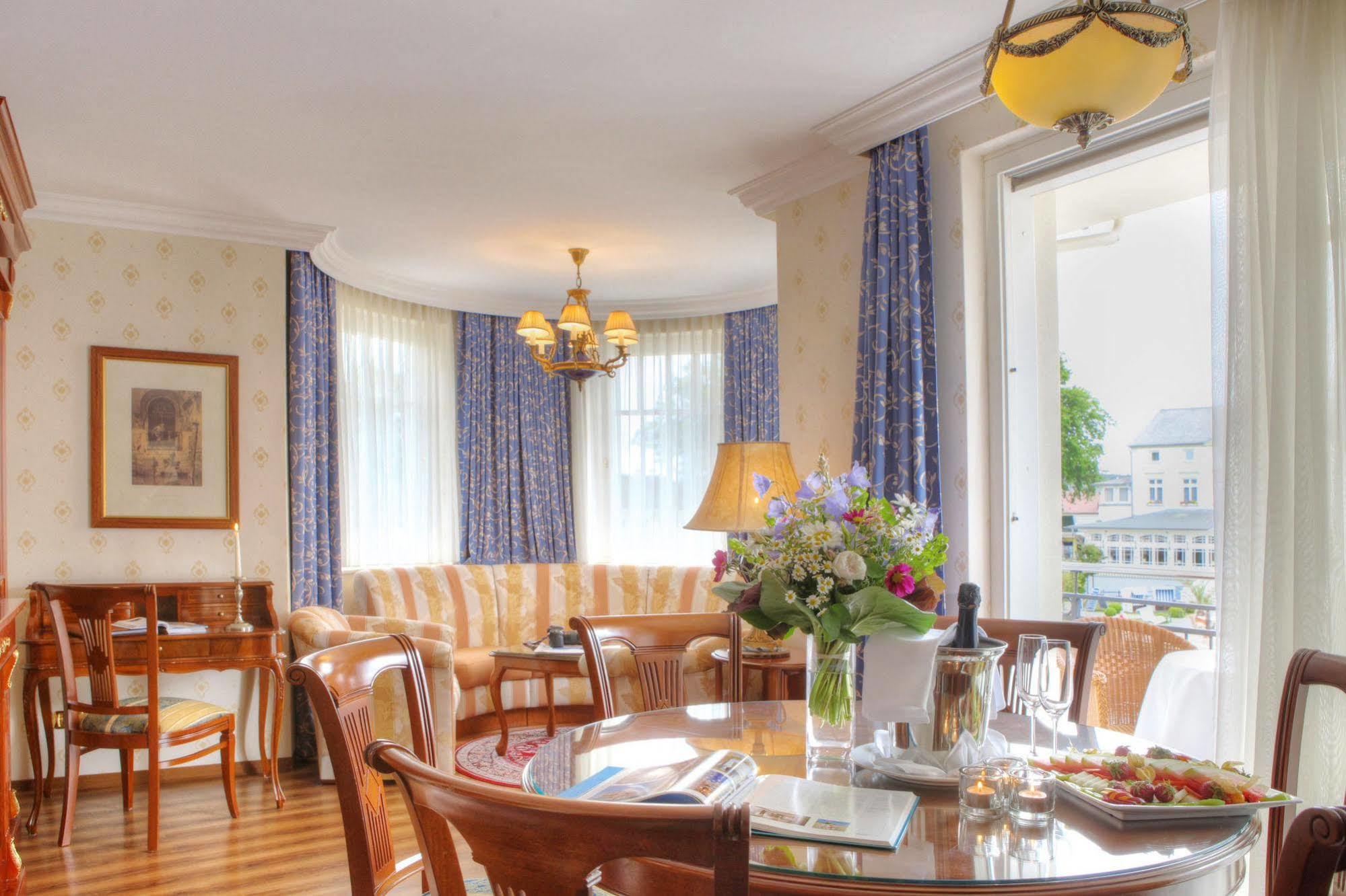 Seetelhotel Ahlbecker Hof Heringsdorf Zewnętrze zdjęcie A suite at the Hotel de France
